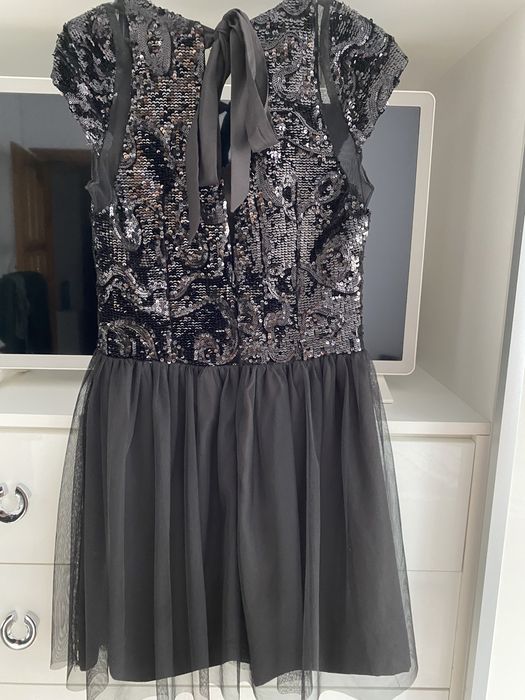 Rochie neagra cu paiete