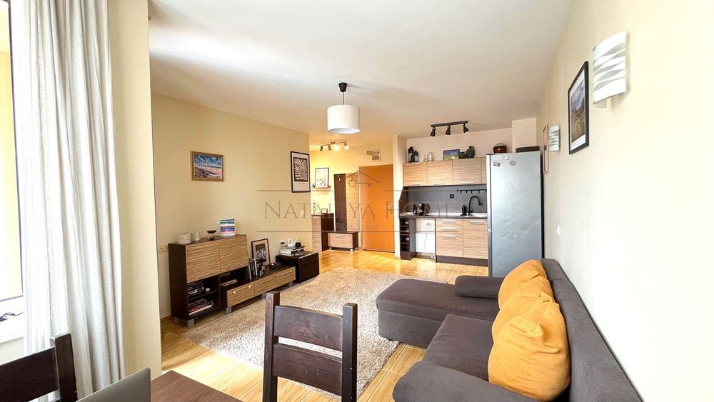 Продава се Двустаен апартамент в Свети Влас - 69 кв.м за 1428 €/кв.м - Снимка #2