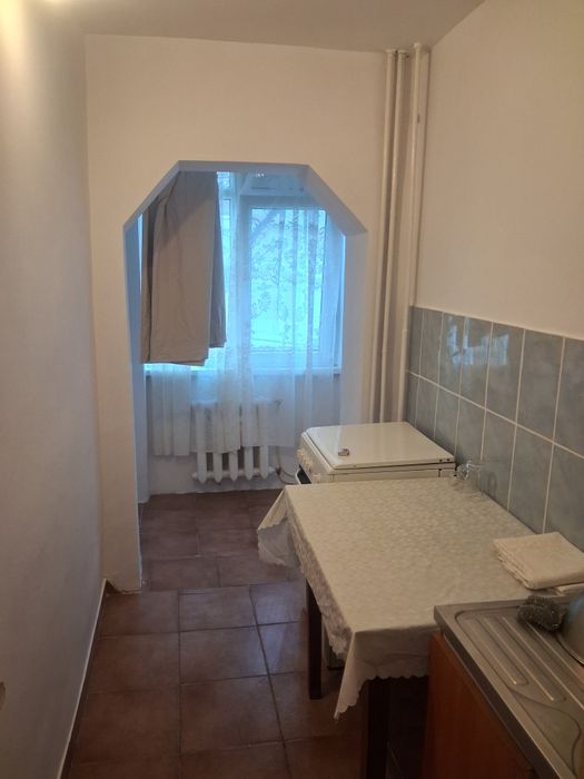 Închiriez garsonieră