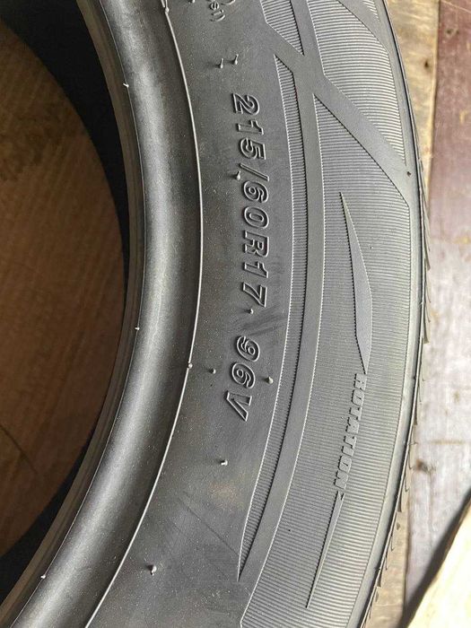 GRIPMAX Supergrip AS 215/60 R17