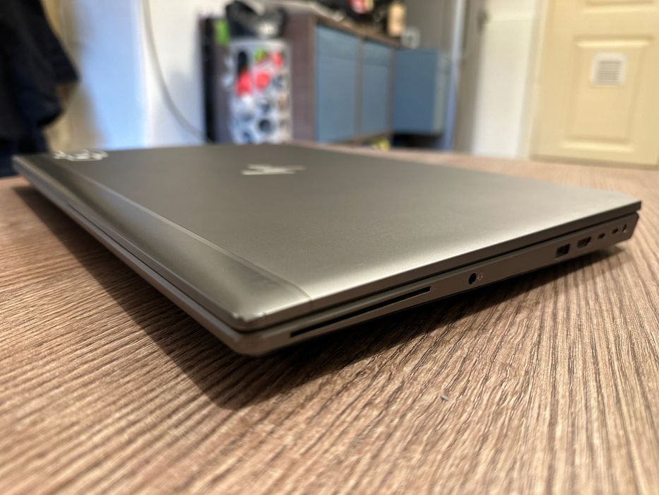 Лаптоп HP Zbook 15 G5, 1TB SSD, 4GB Nvidia, 32GB Ram, Intel code i7 8s