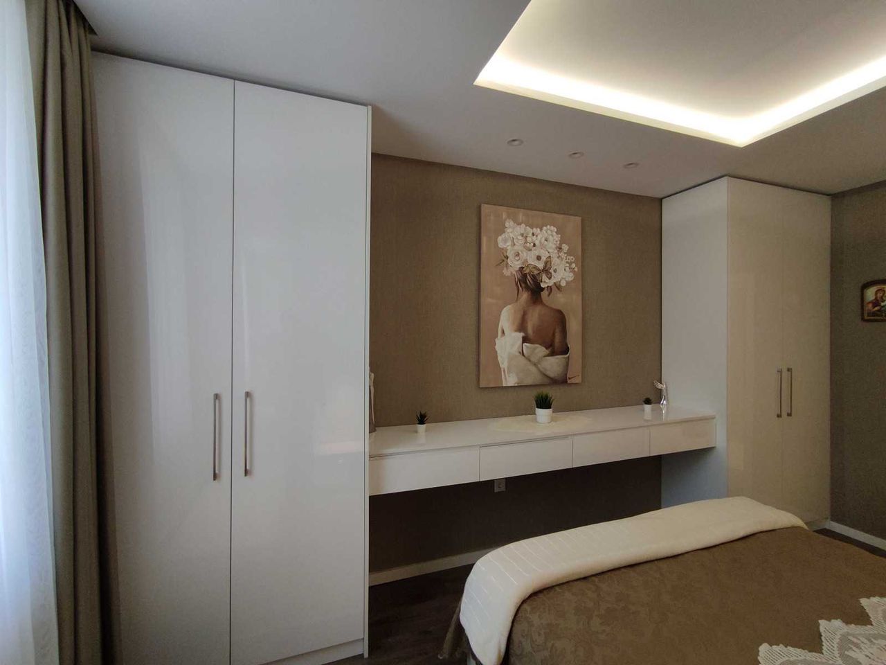 Продава се Тристаен апартамент в София, Сердика - 92 кв.м за 1522 €/кв.м - Снимка #8
