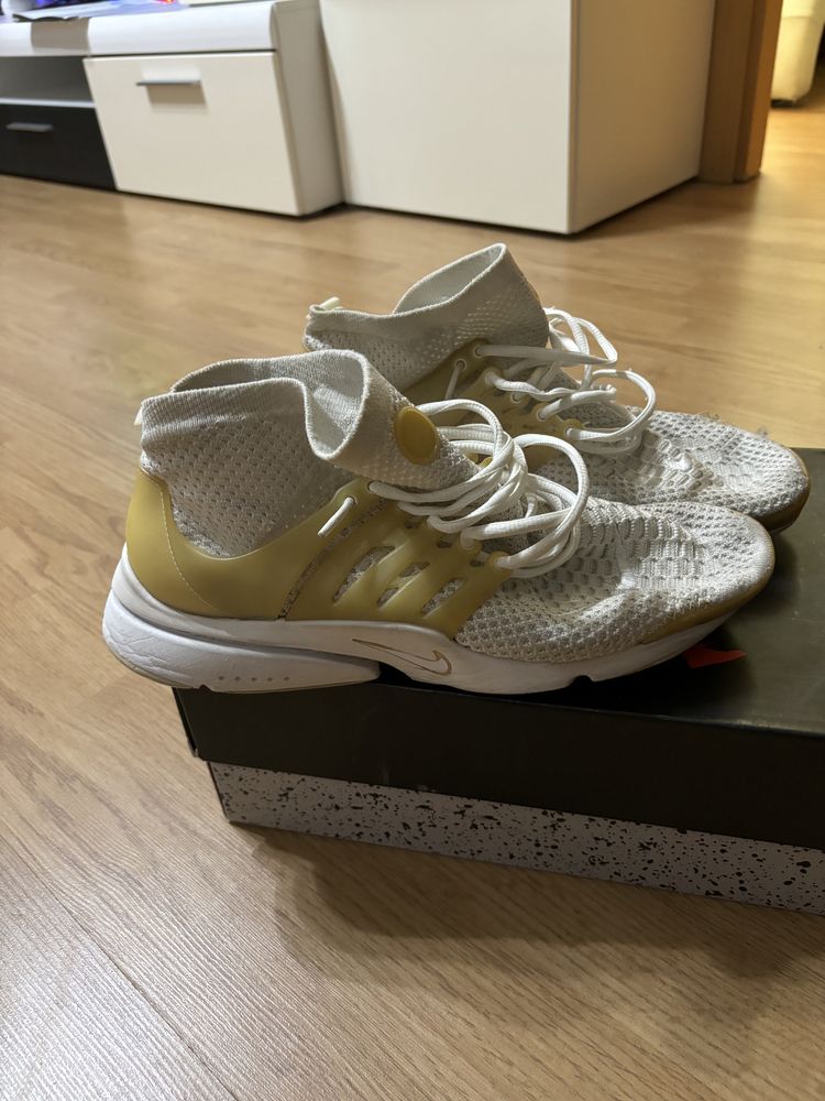 Adidasi Nike presto marimea 44