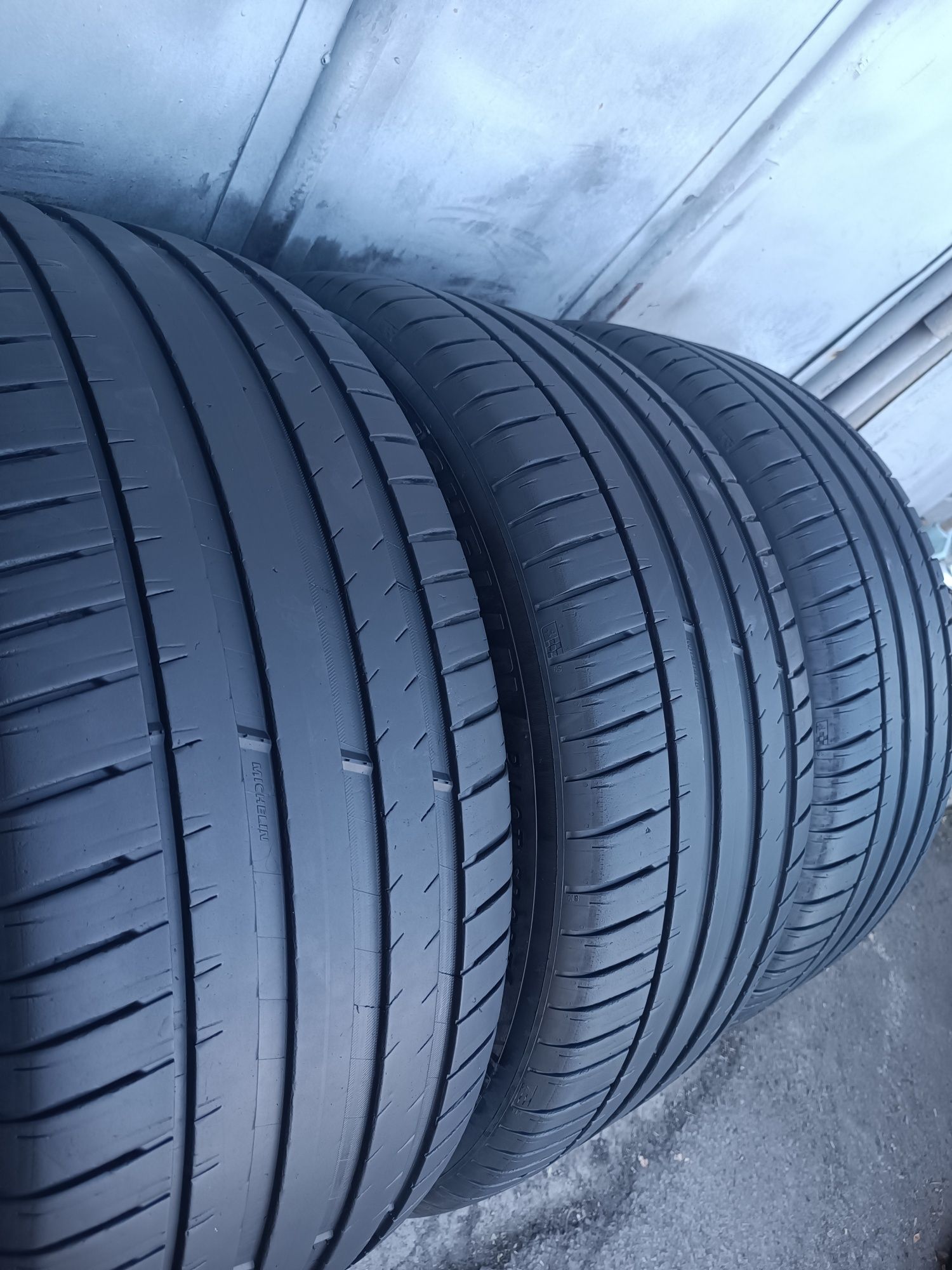 275/45/21 Michelin Дот 0622