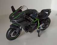 Macheta motocicleta Kawasaki Ninja H2 R 2015 negru - Maisto 1/18