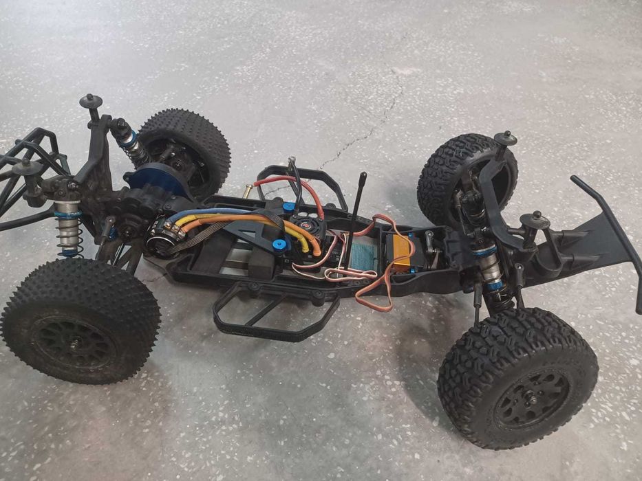 Automodel TEAM ASSOCIATED SC 5M Short Course.