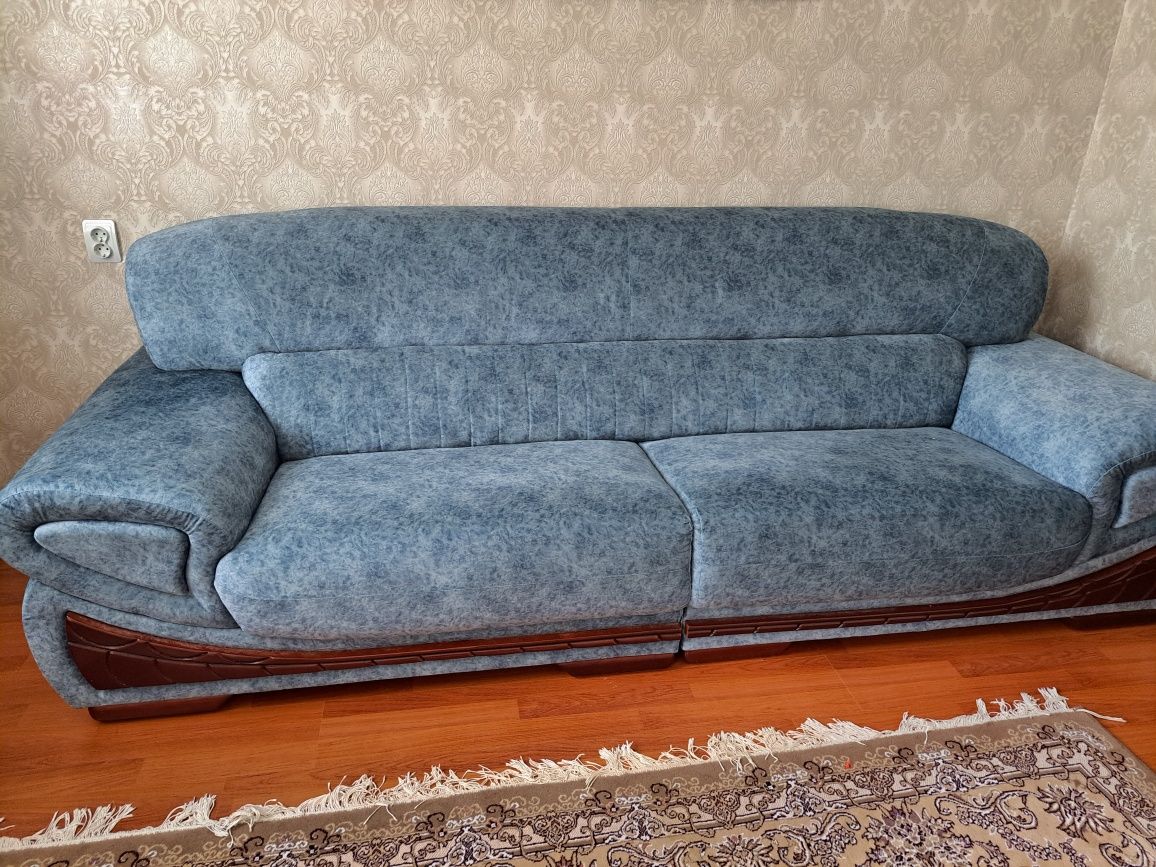 Продается  мягкий уголок в отличном состоянии