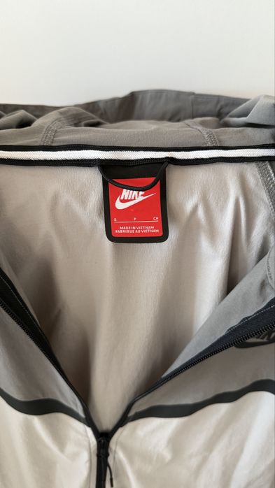 Trening Nike Tech original, ca nou!