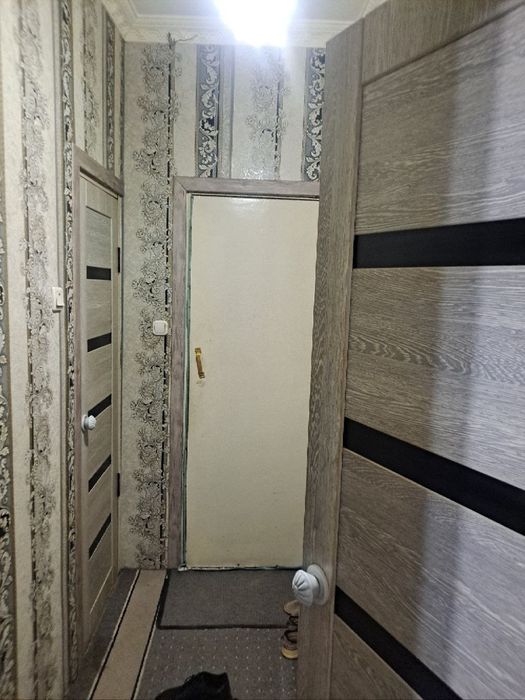 Продается 2-ком Чиланзар-19 квартал ремонт средний