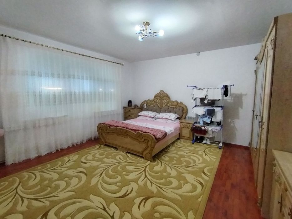 СРОЧНО ПРОДАЕТСЯ  Чирчик ш. Химпромовский 9 этажка дом 1х 42 м²