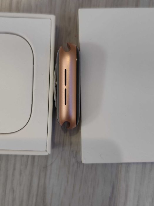 Apple watch S6 99% 40mm КАТО НОВ