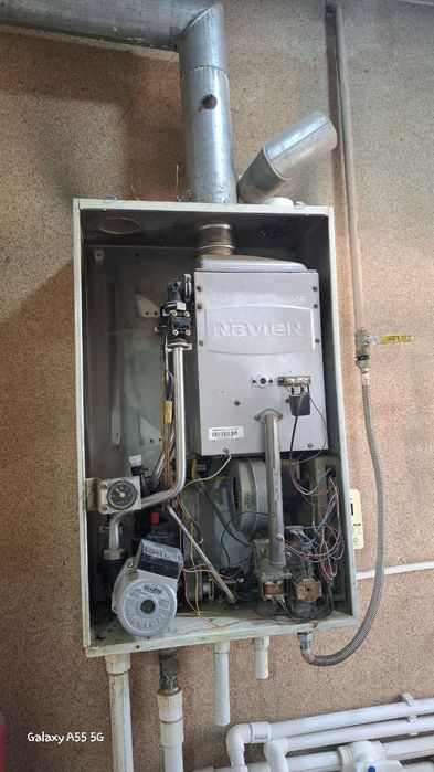 Котел двухконтурный navien рабочий в хорошем состоянии