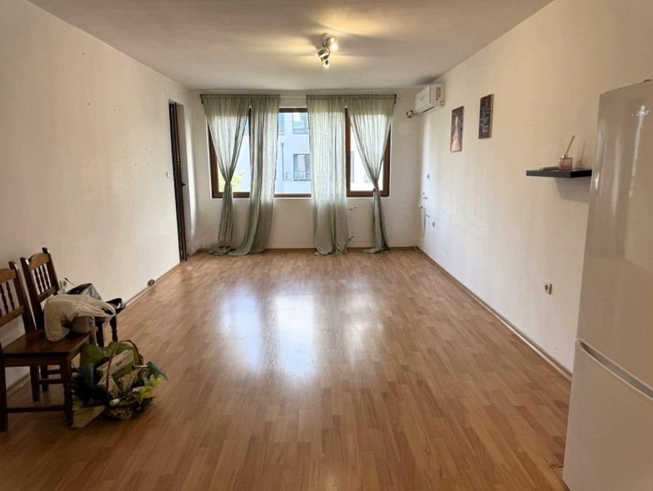 Дава се под наем Двустаен апартамент в София, Бъкстон - 67 кв.м за 509.49 € - Снимка #2