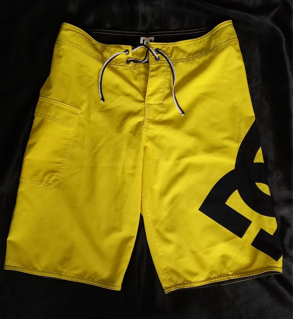 Hugo Boss, DC, Quiksilver, Hurley, O'Neill шорти за плаж М 31/32
