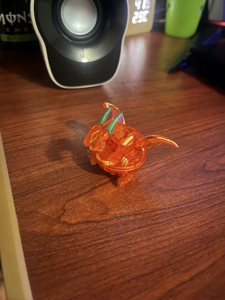 Bakugan Translucent Solar Orange Hyper Dragonoid