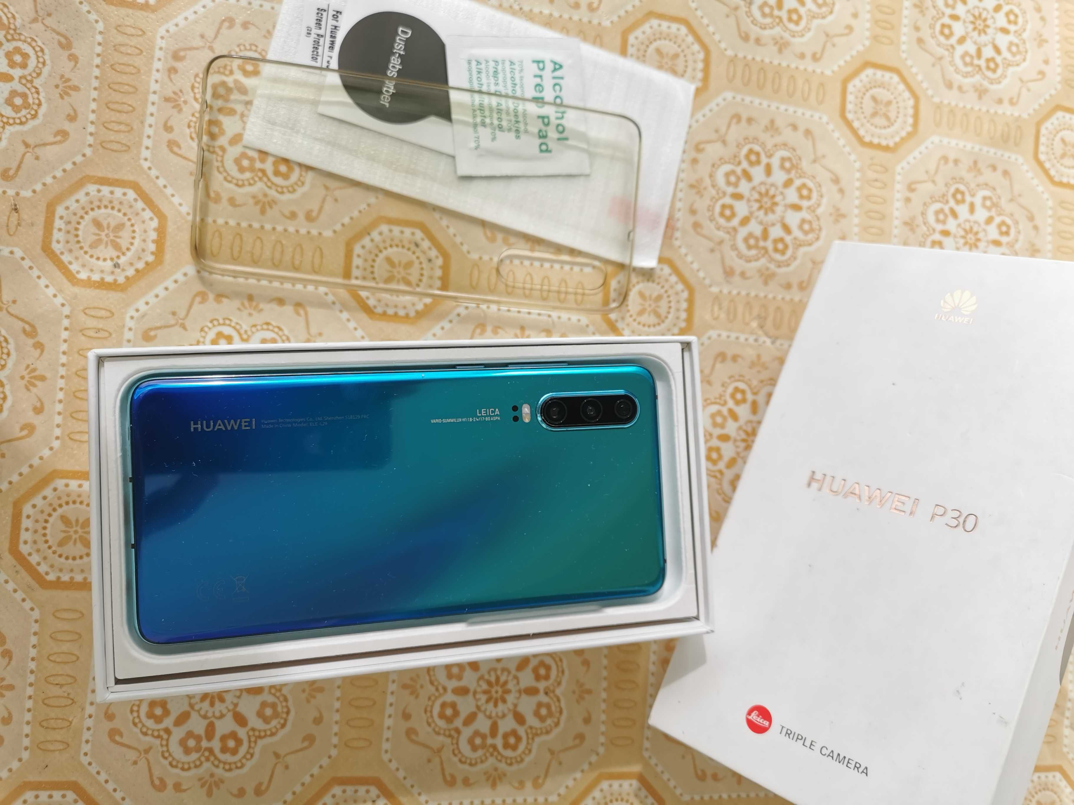 Vand telefon mobil Huawei P30, Dual SIM, 128GB, Aurora Blue, 500 lei!