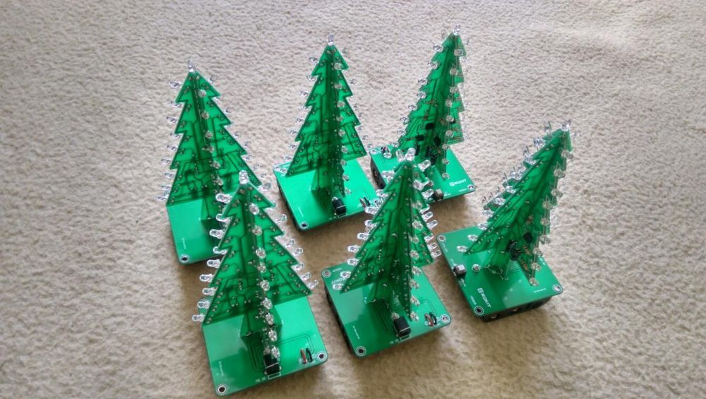 Brad ornamental cu led - uri multicolore