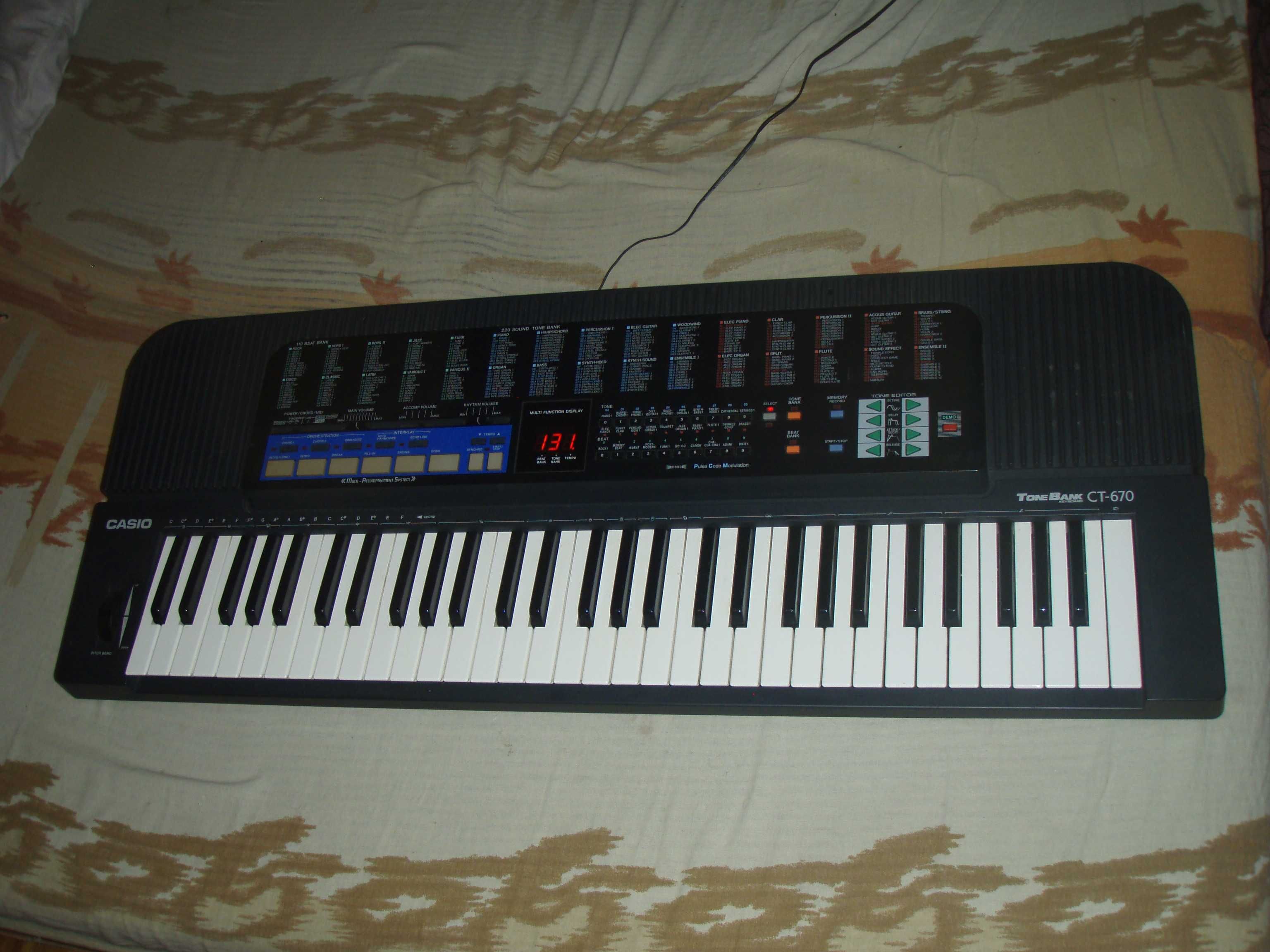 Orga Casio CT-670