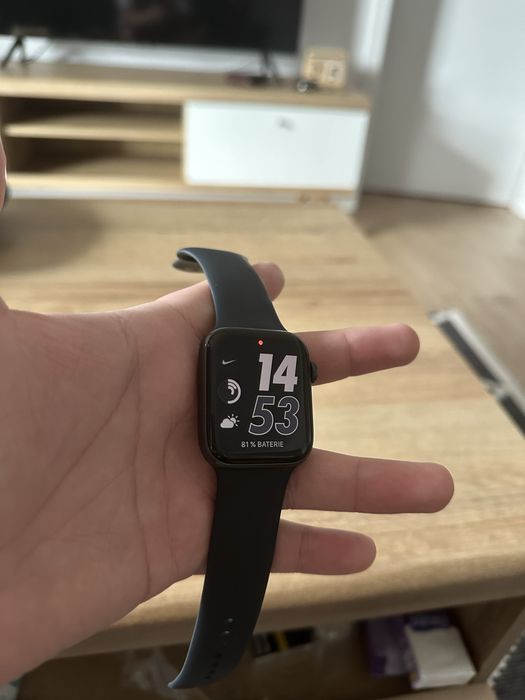 Apple Watch SE 44mm