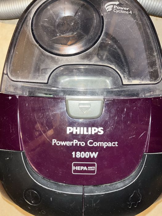 Прахосмукачка Филипс 1800w