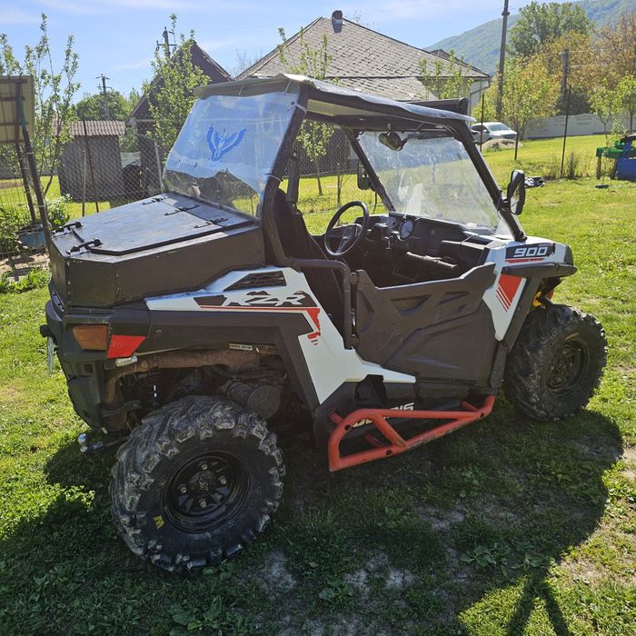 Vând polaris rzr900