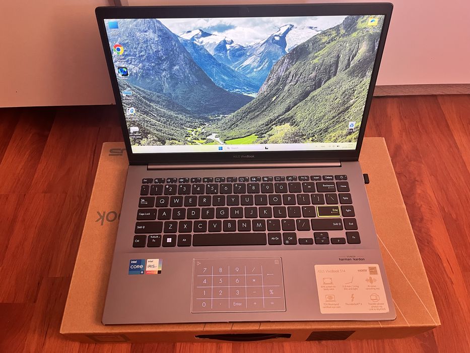 ASUS VivoBook S14 S433EA (14 inch - 35 cm diagonala display)