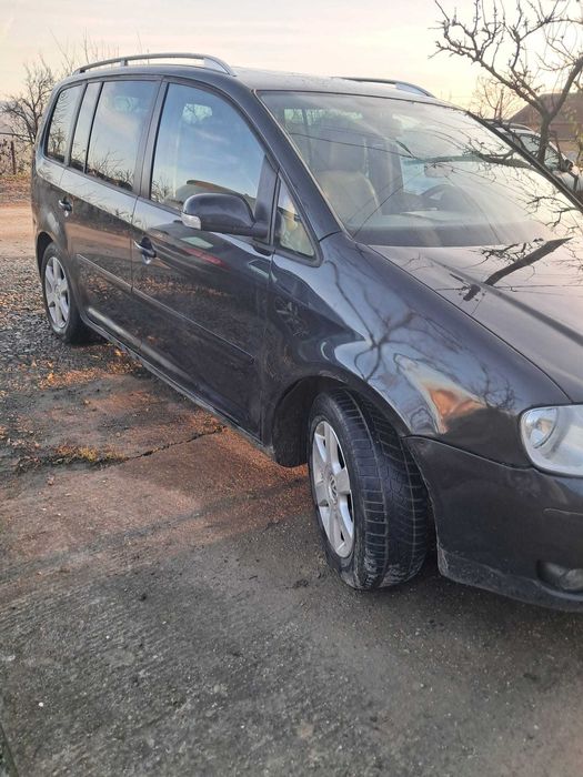 Volkswagen Touran – 1.6 benzina – 2003