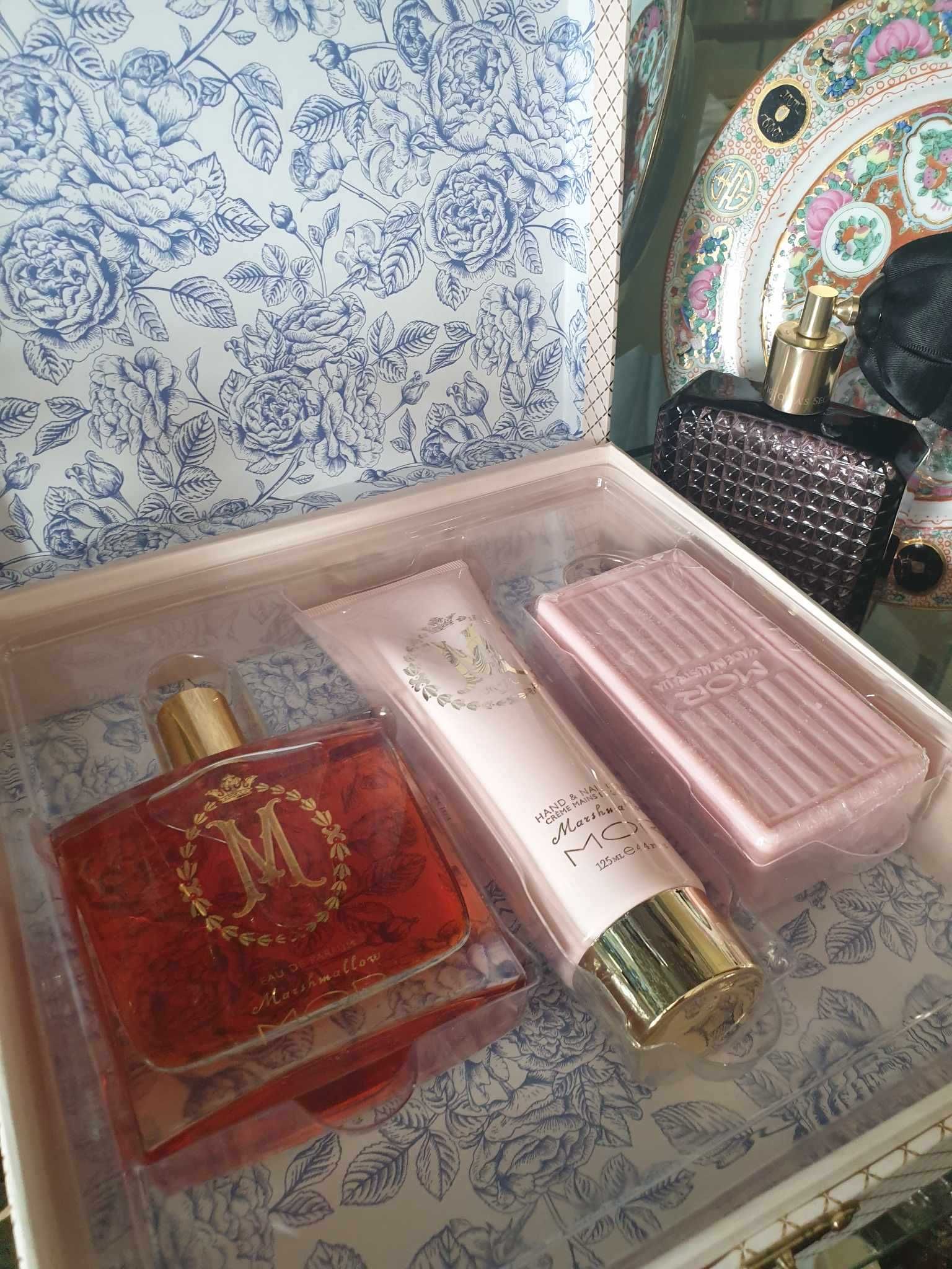 Parfum unic de o exceptionala calitate, cadou de lux Mashmalow