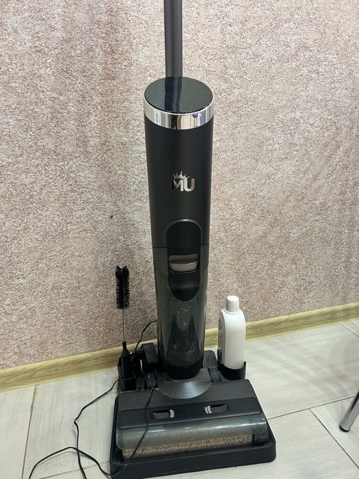 Продам вертикальный пылесос MU