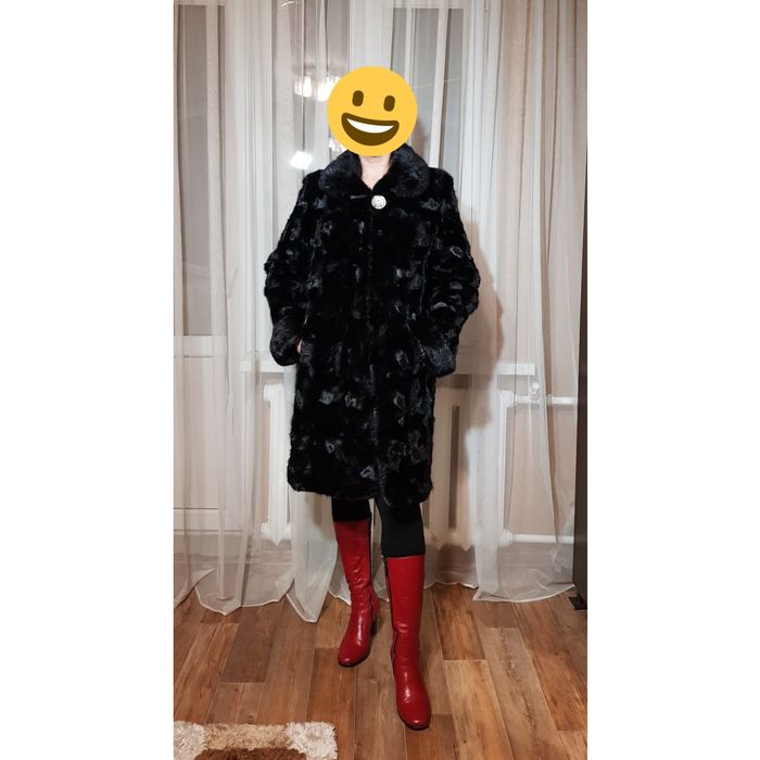 Шуба норковая в очень хорошем состоянии.