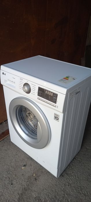 Срочно продаётся стиральная машинка