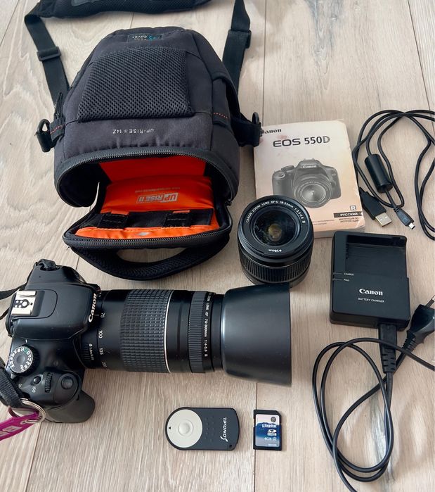 Canon 550d с двумя объективами и полным комплектом