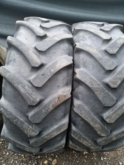 CAUCIUCURI agricole 14.9R24 (380/85R24) marca Continental