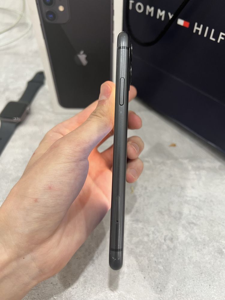 Iphone 11 128gb с комплектом