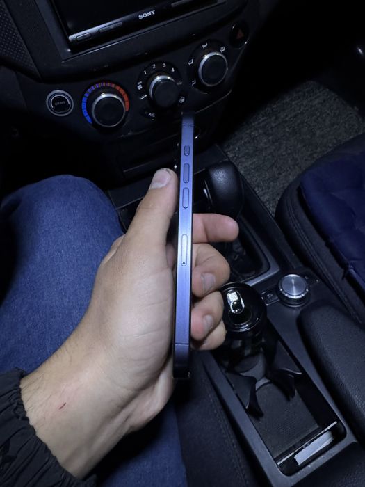 Iphone 15 Pro 128 gb 89%  Kar/Dok
