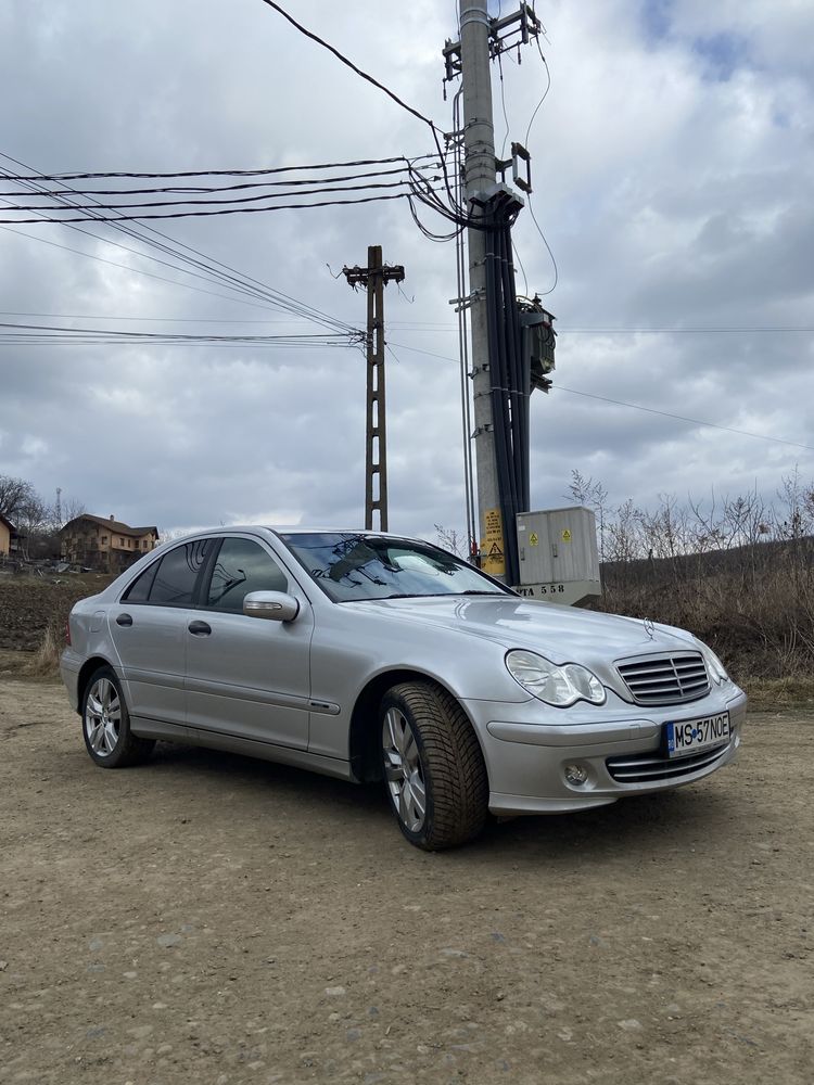 Mercede-Benz C200