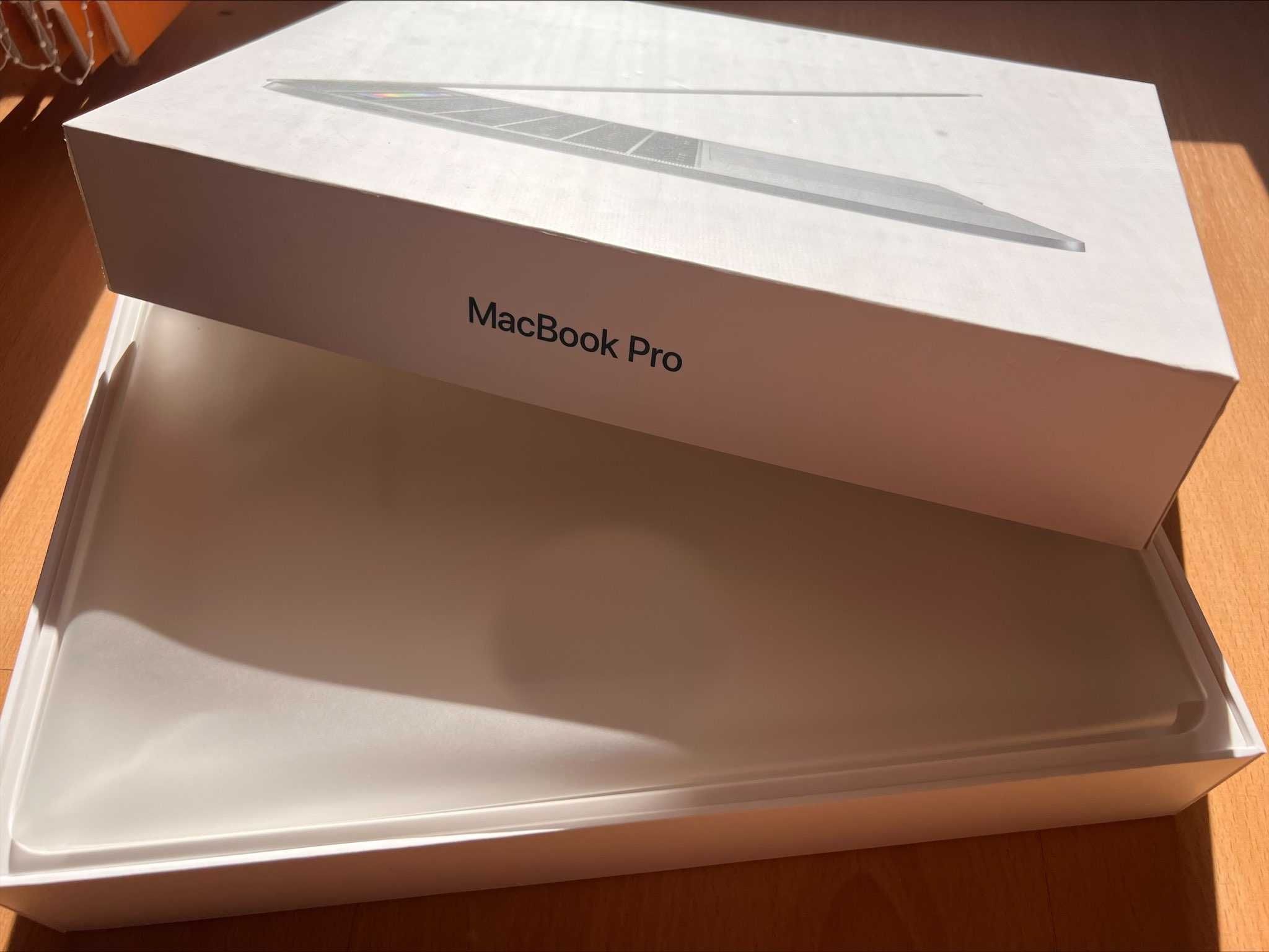 13-инчов Лаптоп MacBook Pro А1706