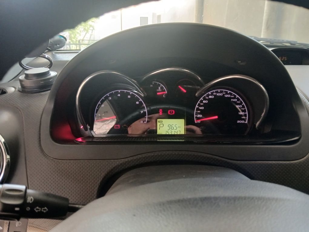 Nexia r3 sotiladi