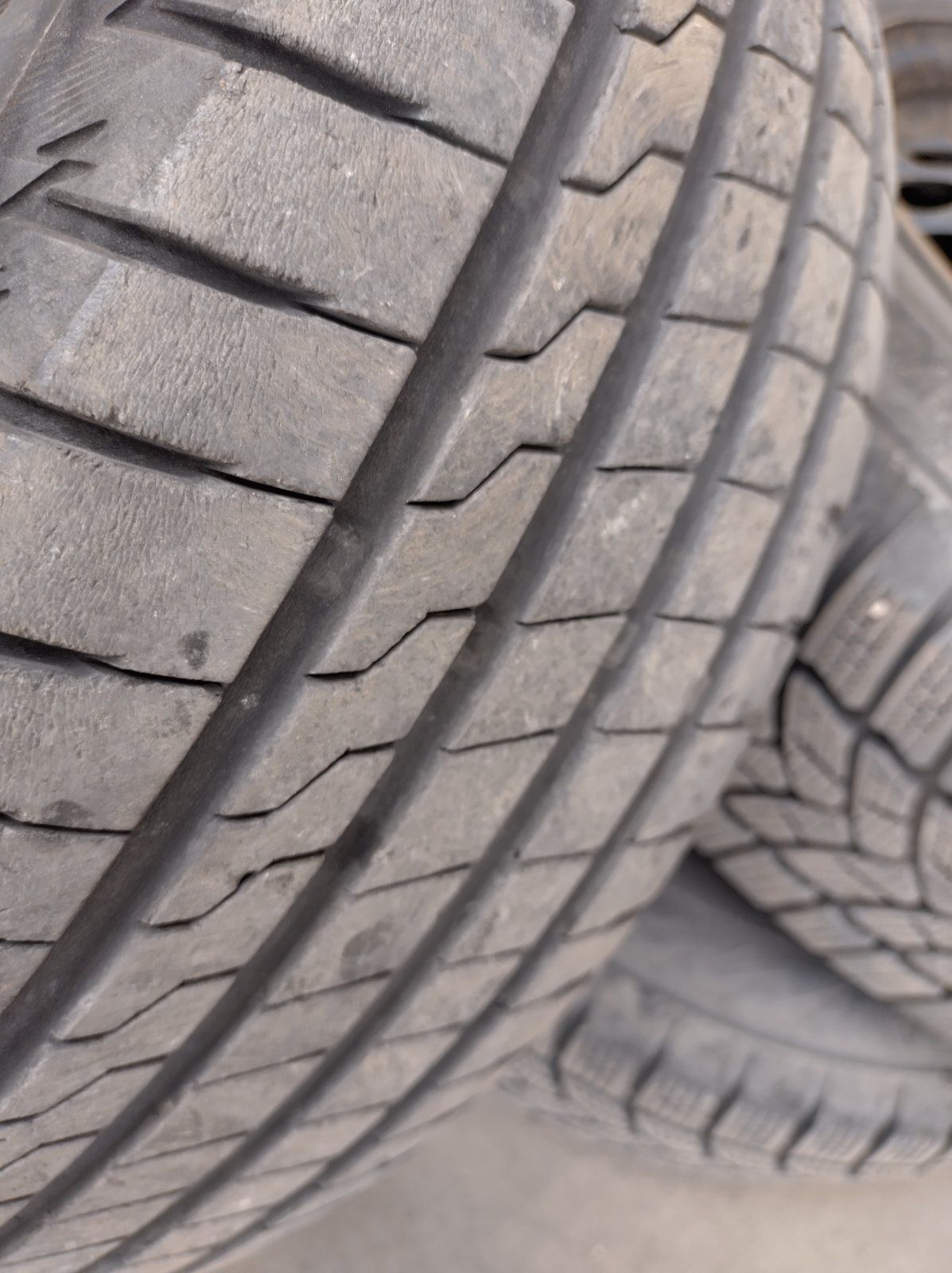 16 цола Гума Firestone Roadhawk 205 55 16