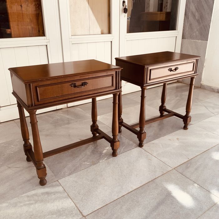 Италиански нощни шкафчета от 70-те/80-те