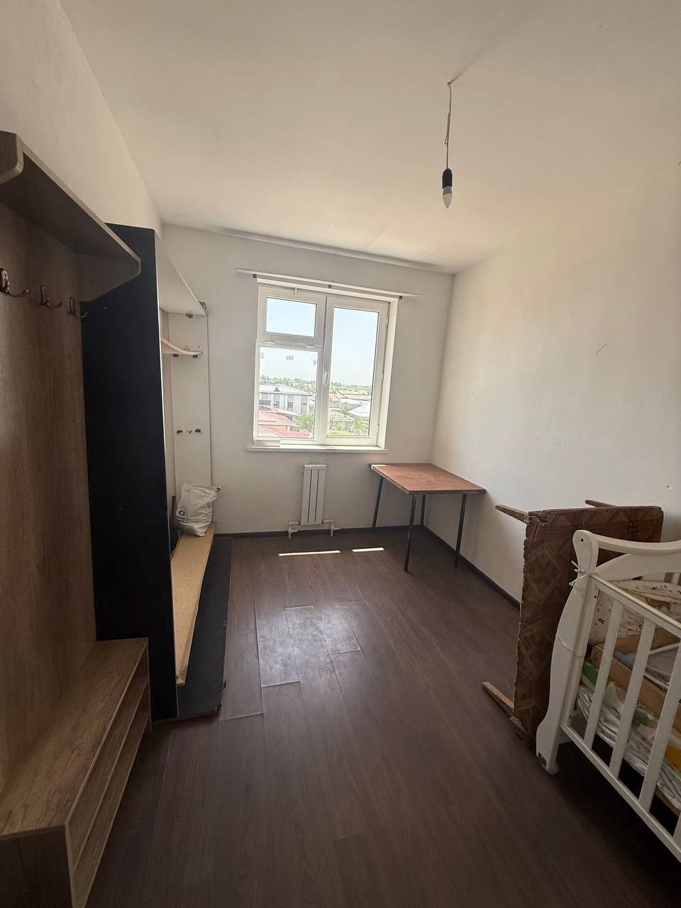 Тўлабий Оқтом 4 қаватли дом 3чи қават 3хонали ijaraga beriladi. 200 $