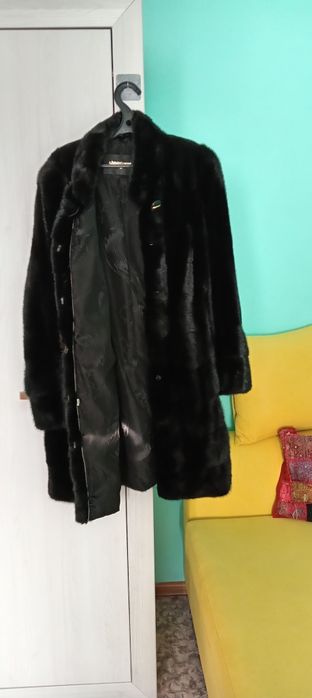Продам очень качественную норковую шубу