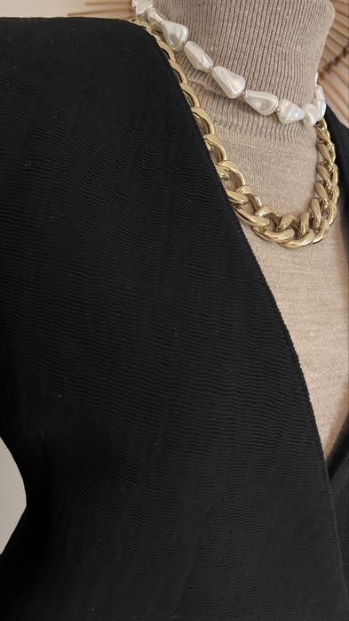 Sacou  negru cambrat (blazer)