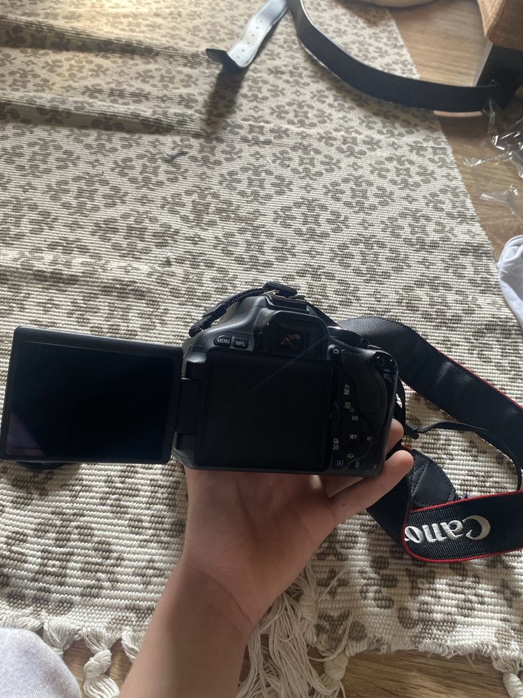 Camera video Canon 600 cu obiectiv stare foarte buna