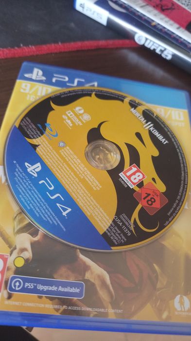 Мортал комбат 11 с ъпдейт за плестейшен 5 перфектно състояние