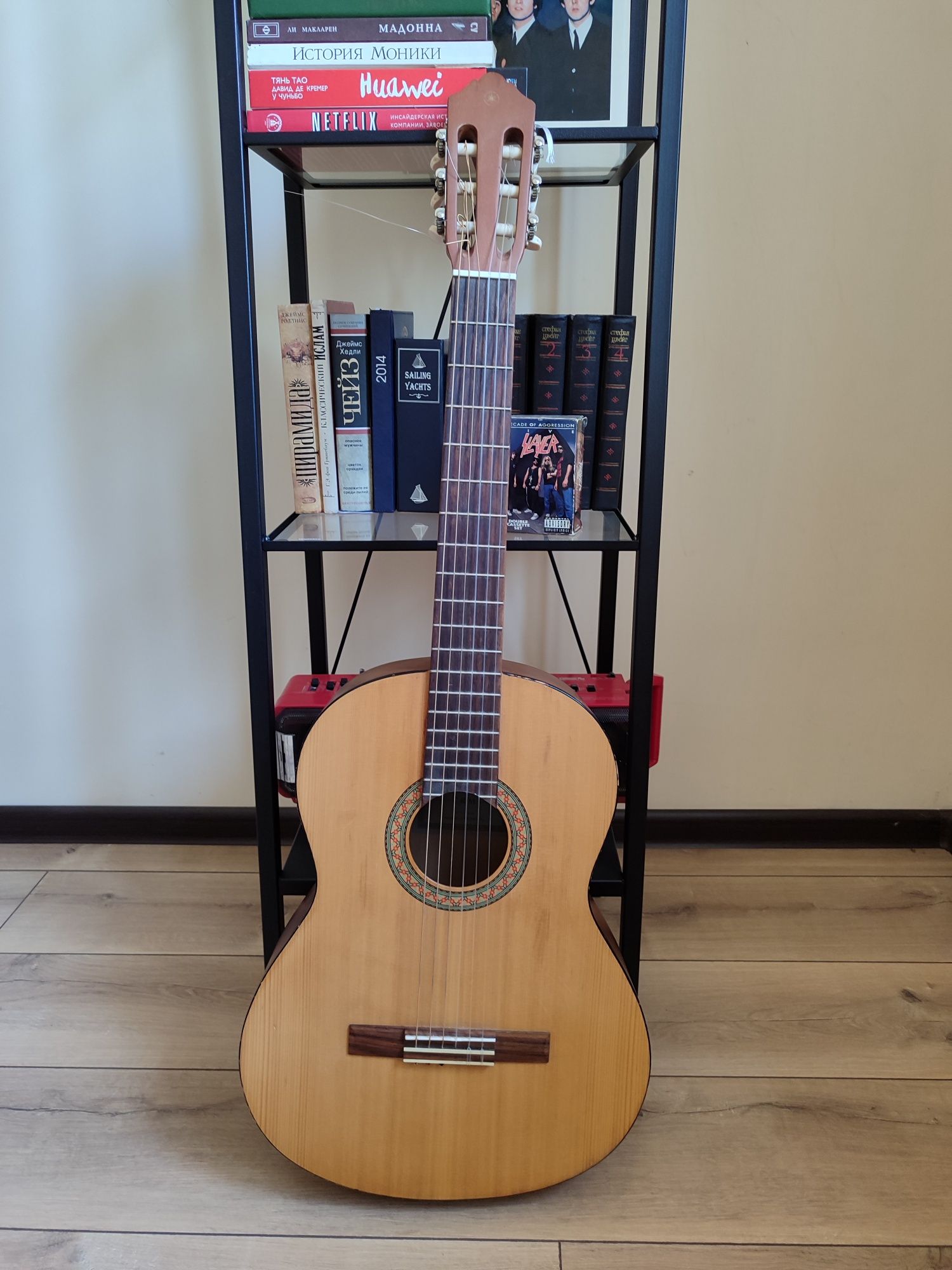Гитара Yamaha C40
