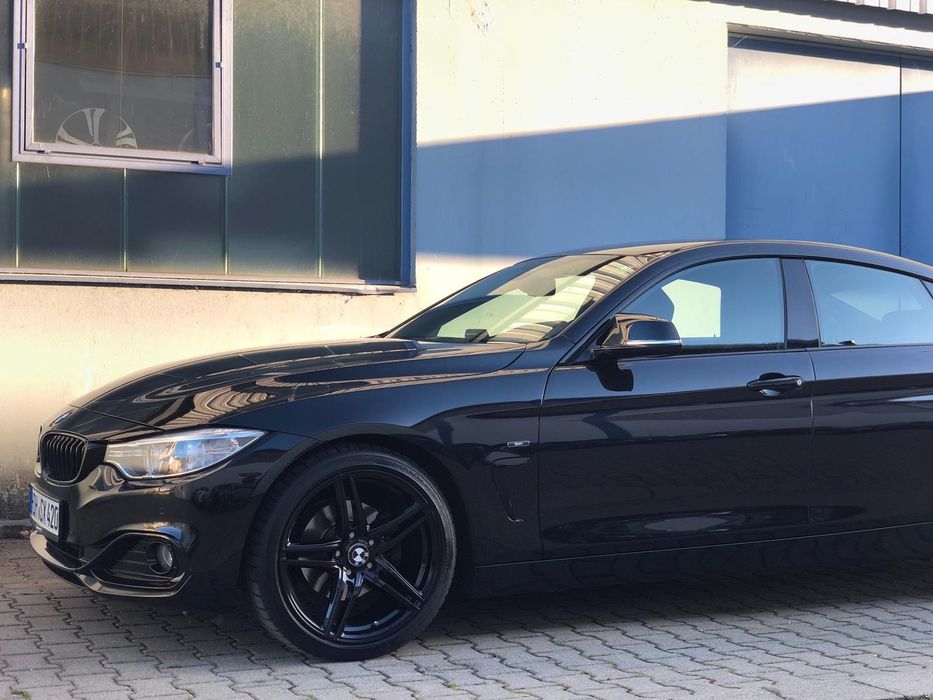 Vând jante BMW în 2 lățimii cauciucuri noi R19