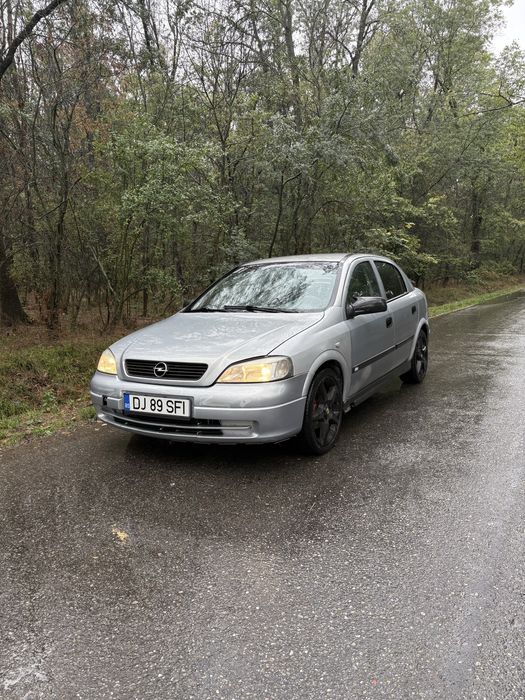 Vand Opel Astra G 1.6 8V benzina