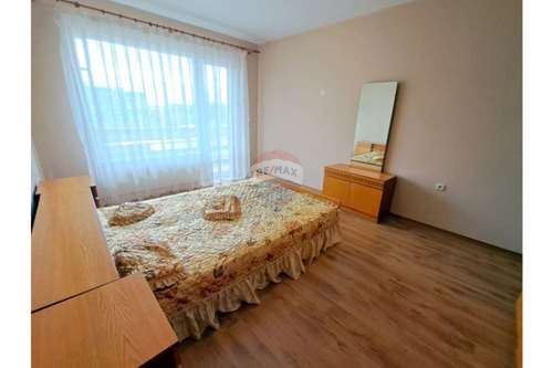 Тристаен апартамент, кв. Левски, Варна Т4077
