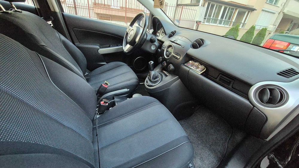 Mazda 2 1.3 бензин